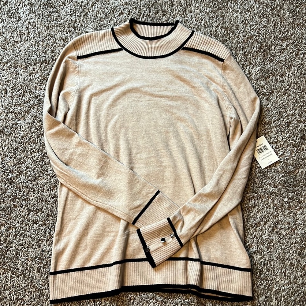 Retrology light sweater